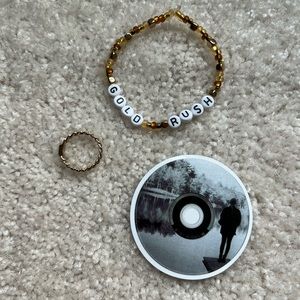 TAYLOR SWIFT “Gold Rush” Inspired Friendship Bracelet + Ring
